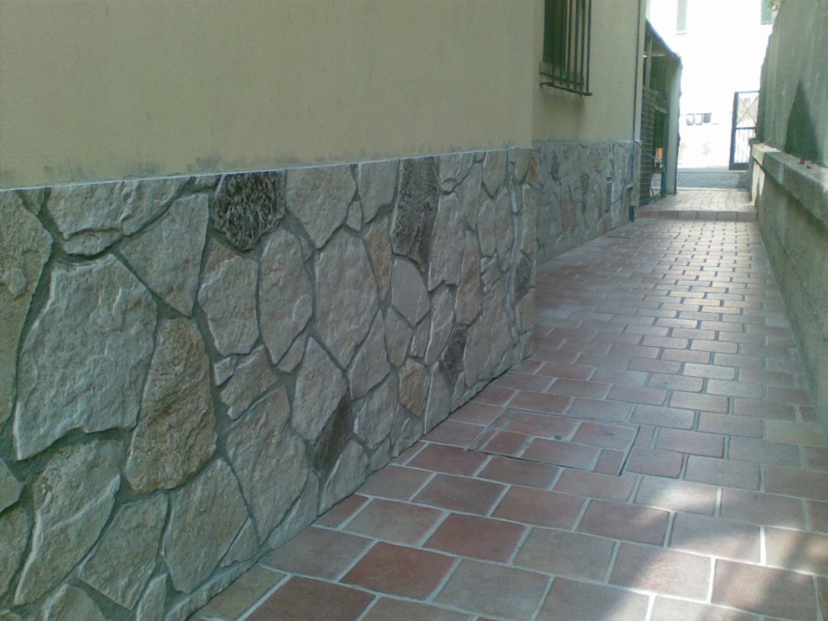 02102009002-min.jpg