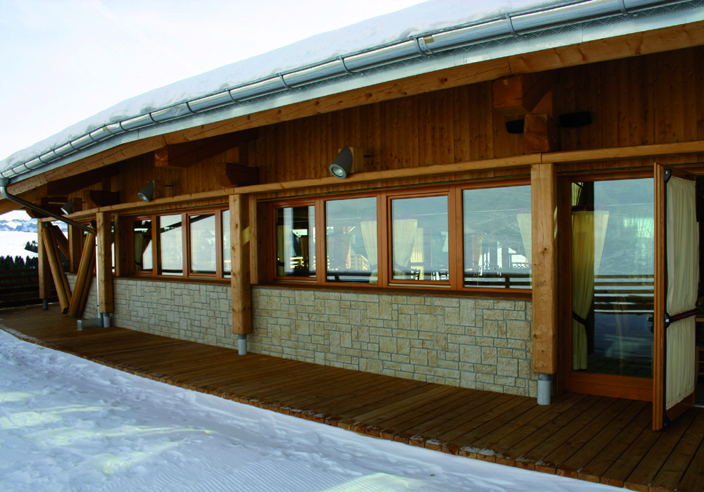 Regolare_chalet-min.jpg