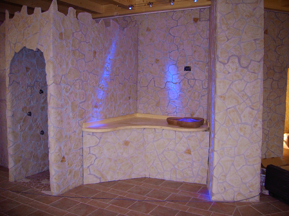 Via-dellacqua-luci-blu-min.jpg