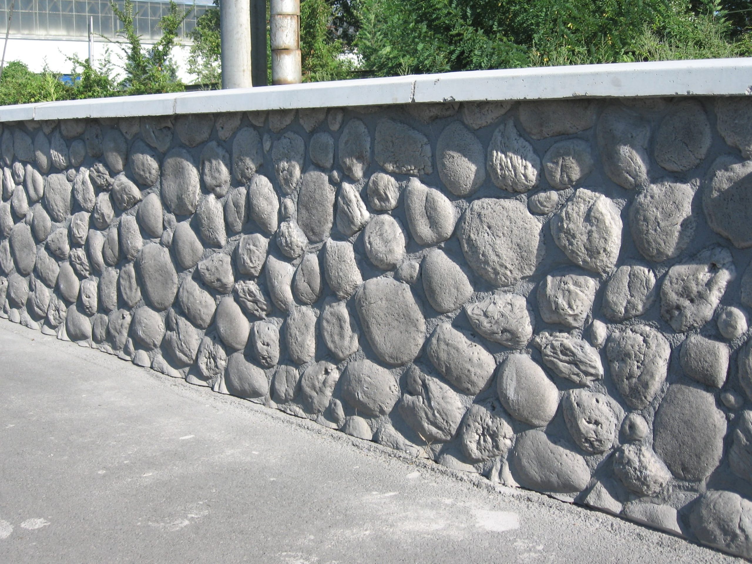 fiume-grigio-min-scaled-1.jpg